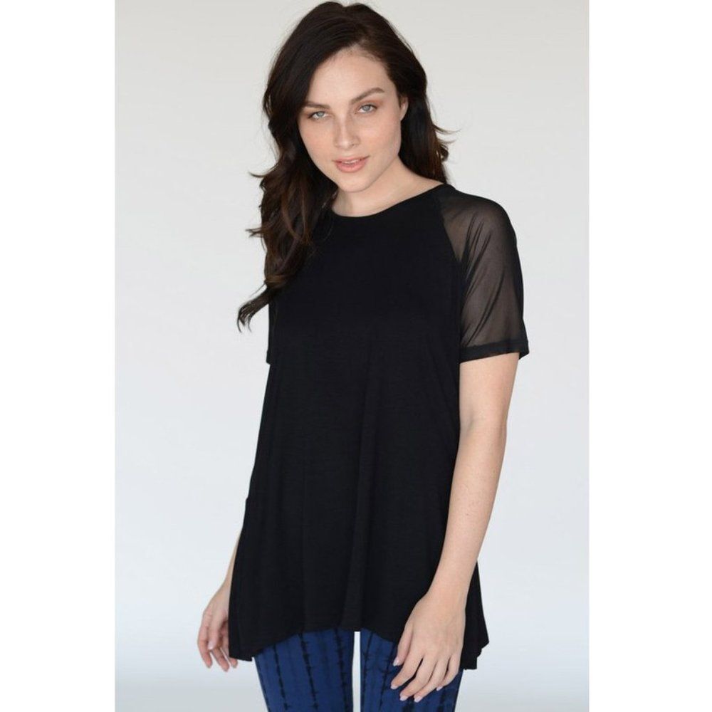 Athleisure Side Slit Mesh Sleeve Top